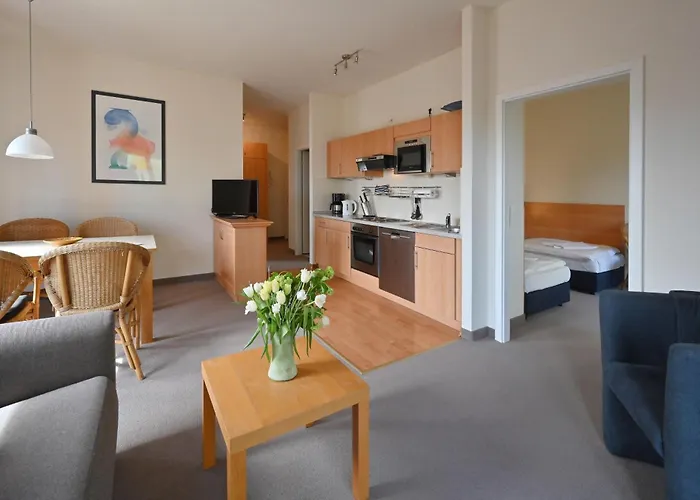 Strandnahe-ferienwohnung-8-villa-celia-sellin-fuer-6-personen-mit-wlan-sauna-insel-ruegen Appartement